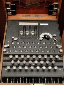Enigma, šifrování, kryptologie, armáda, muzeum, USA, kód, tajemství, technologie, šedá armáda, šedý kód, šedé kódování, Enigma, Enigma, Enigma, Enigma, Enigma